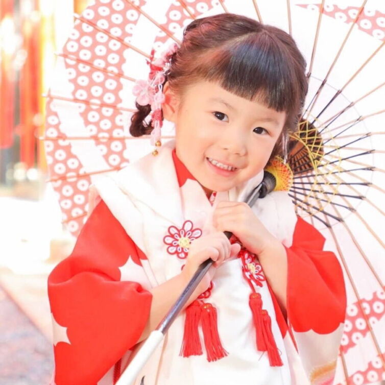 AD52EC3F-366C-4680-977D-47DB025DD8A8