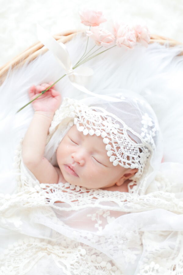 ニューボーン - 三重 四日市の写真館 Cuddly｜家族のための一軒家貸切